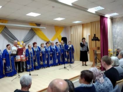 Коллектив "Надежда" подарил радость зрителям