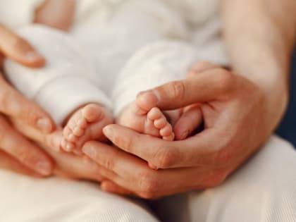 В России снизилось число отказов от новорожденных в 4,5 раза