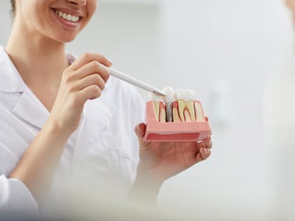 Стоматолог Муссуров посоветовал продукты, которые укрепляют здоровье зубов