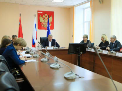 Сегодня в Деловом и культурном центре “КОСТИНО” прошли публичные слушания о внесении изменений в Устав города