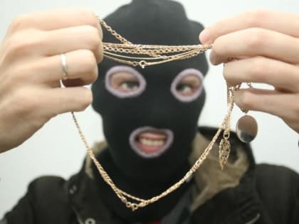 В Чехове задержали мужчину за кражу женских украшений