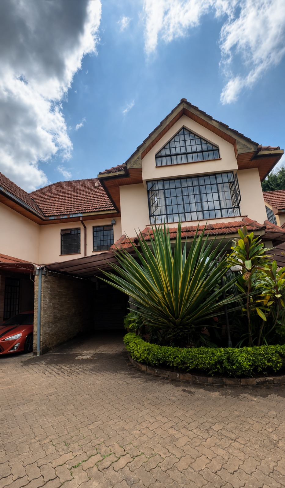 5Bedroom townhouse for sale in lavington