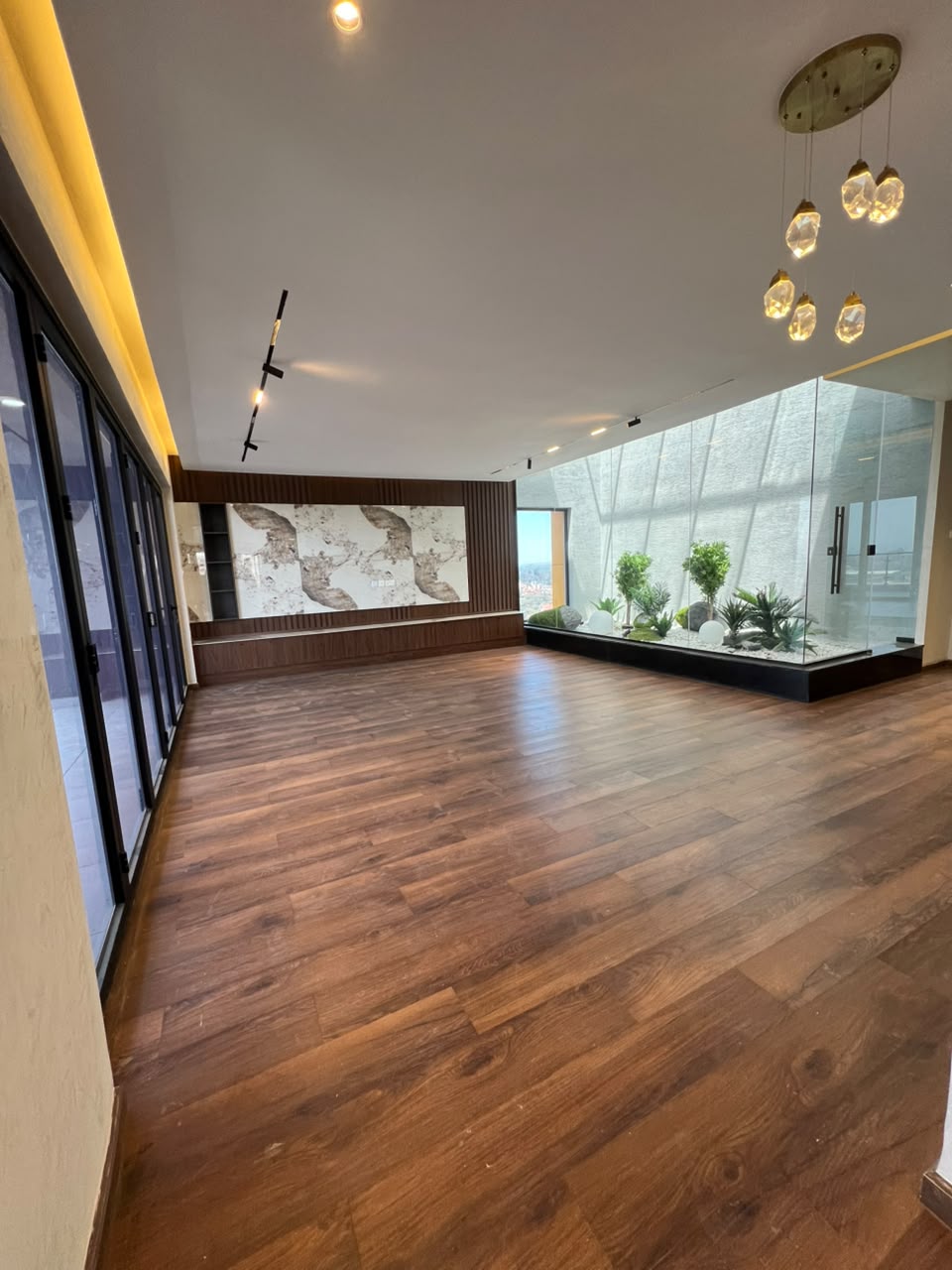 5Bedroom penthouse plus dsq for sale in kilimani