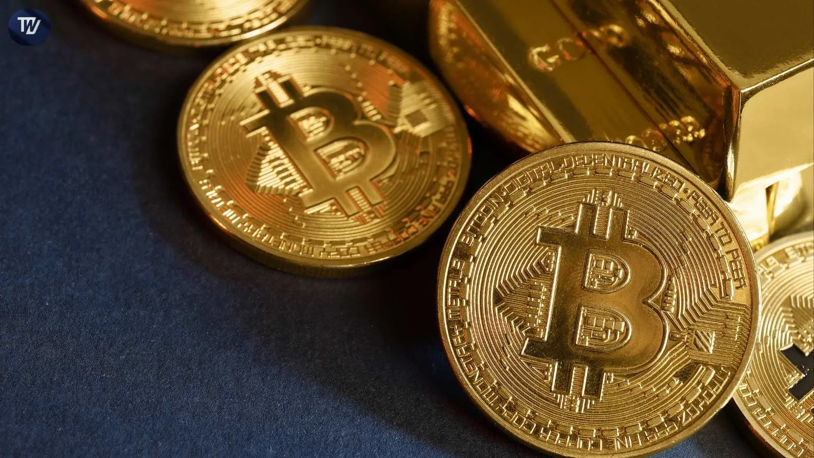 Bitcoin-Gold Ratio Hits Record Low, Signaling 2017 Buy Setup