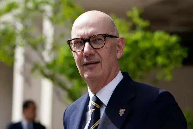 Roland Lescure, Financial Minister of France advocating for Europe's stablecoin adoption.
Source: Le Monde