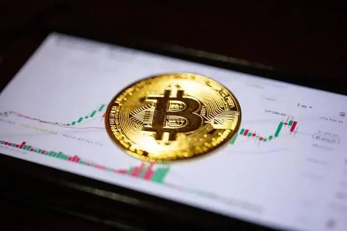 Bitcoin Lags U. S. Stocks As Analyst Tracks 2 Key Levels