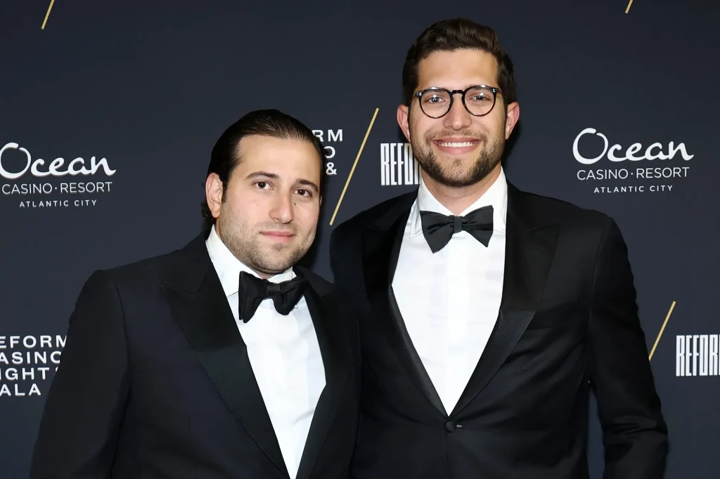 Brandon Lutnick and Kyle Lutnick, leaders in Cantor Fitzgerald.

 
Source: Bloomberg