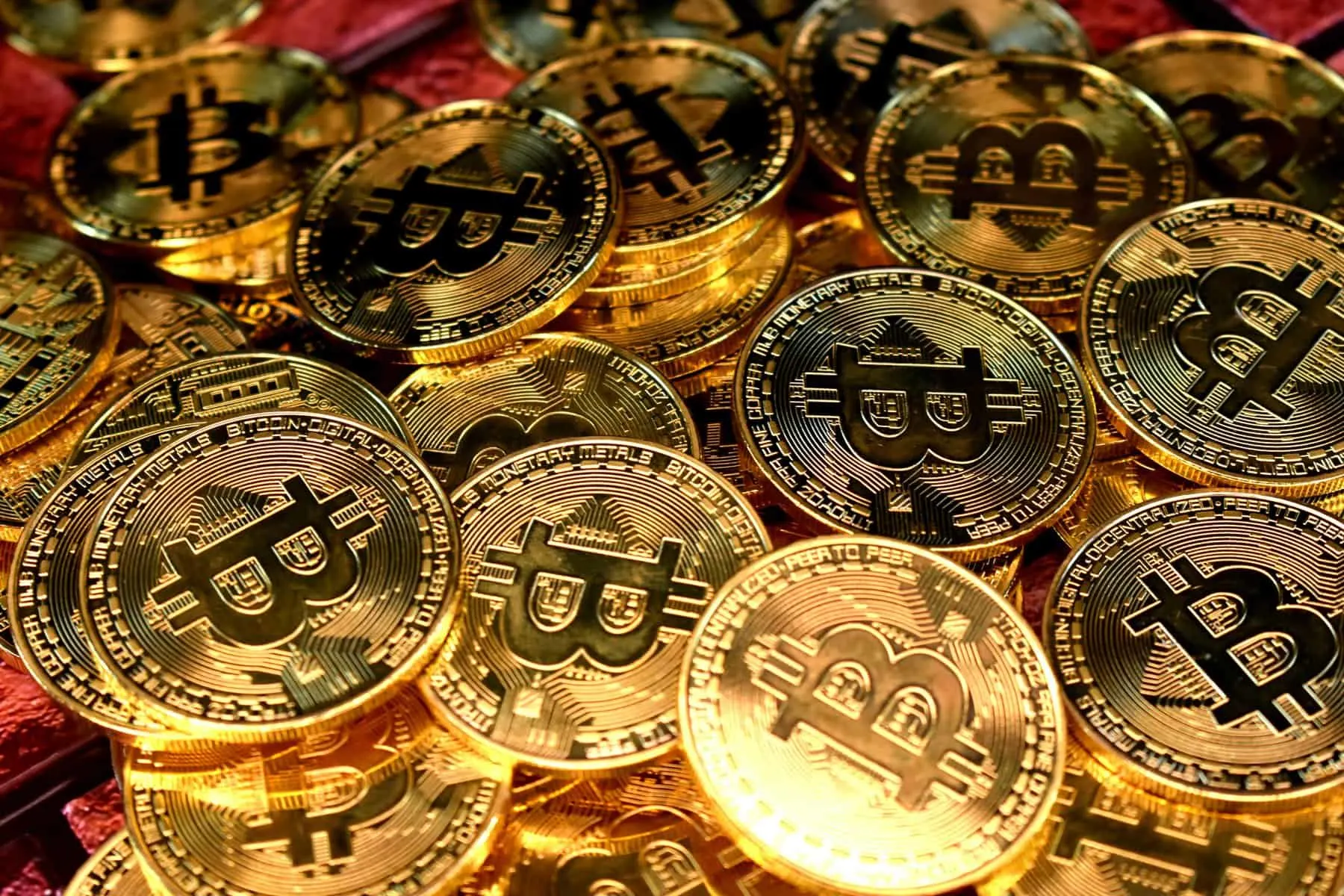 Bitcoin's Breather: $29.6K Stagnation Spurs Meme Coin Elation