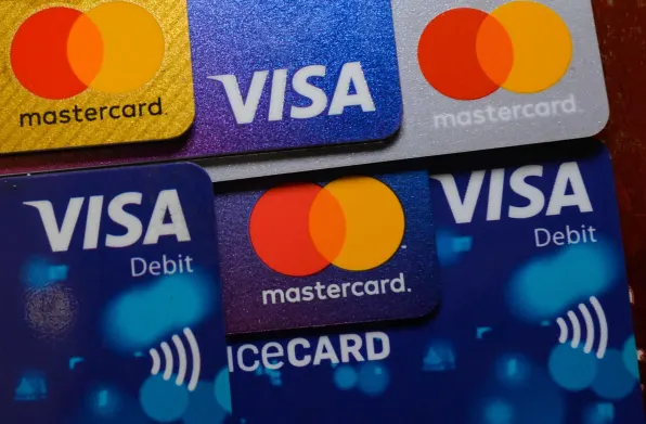 Visa and Mastercard Blocks Russian Banks From Their Payment Network