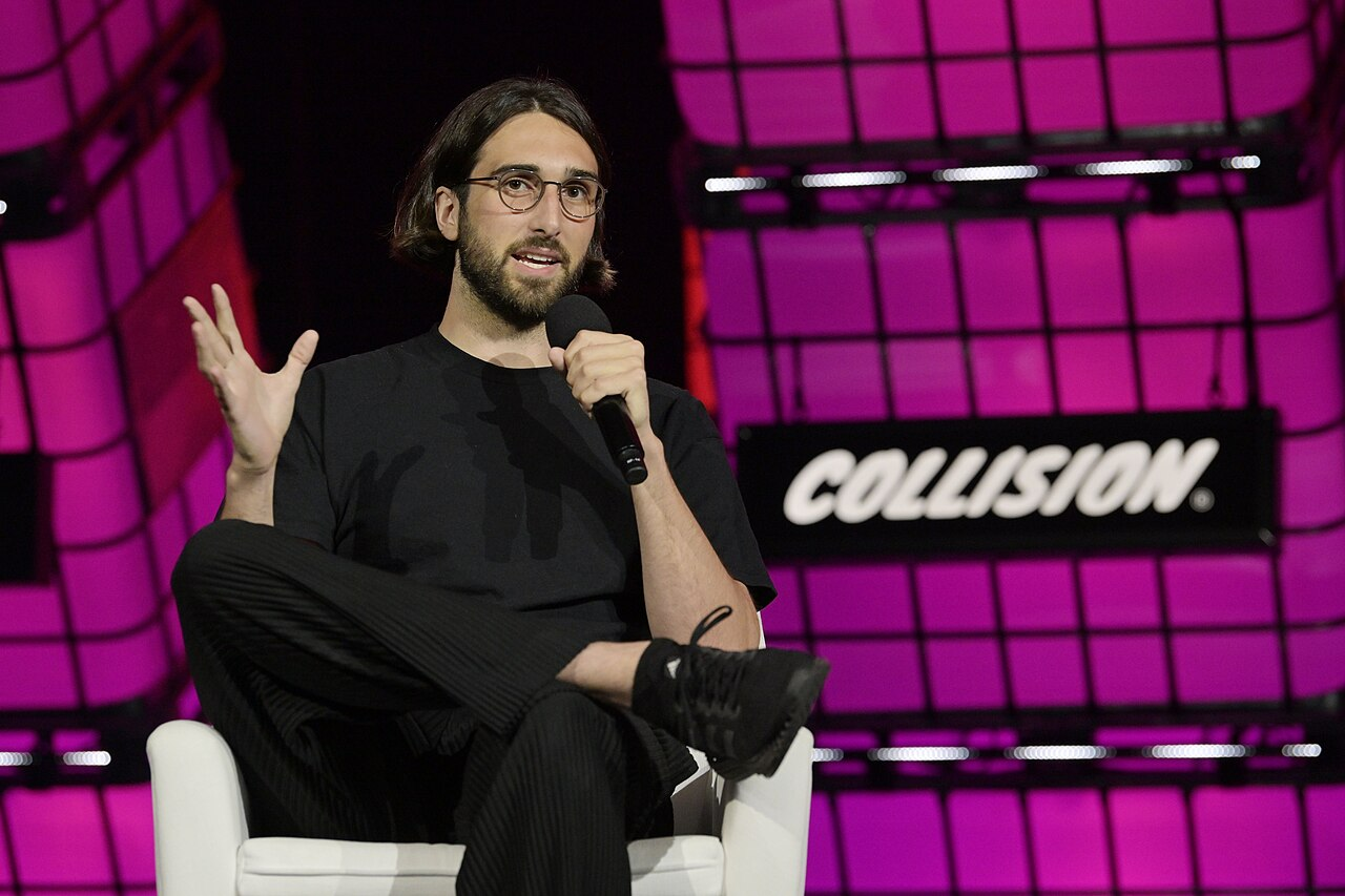 Cohere refuerza su posición en IA empresarial con inversión y alianza estratégica con AMD