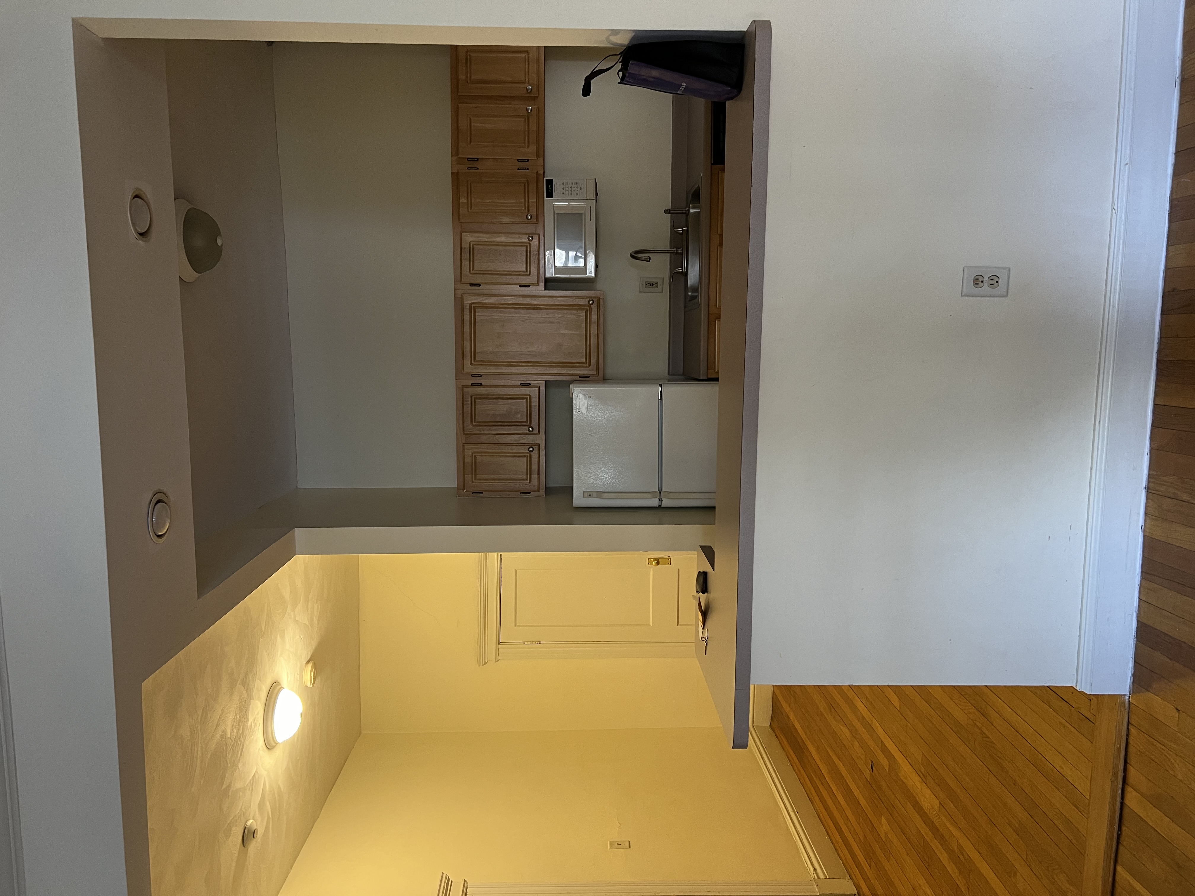 Fenway studio available Mar 1