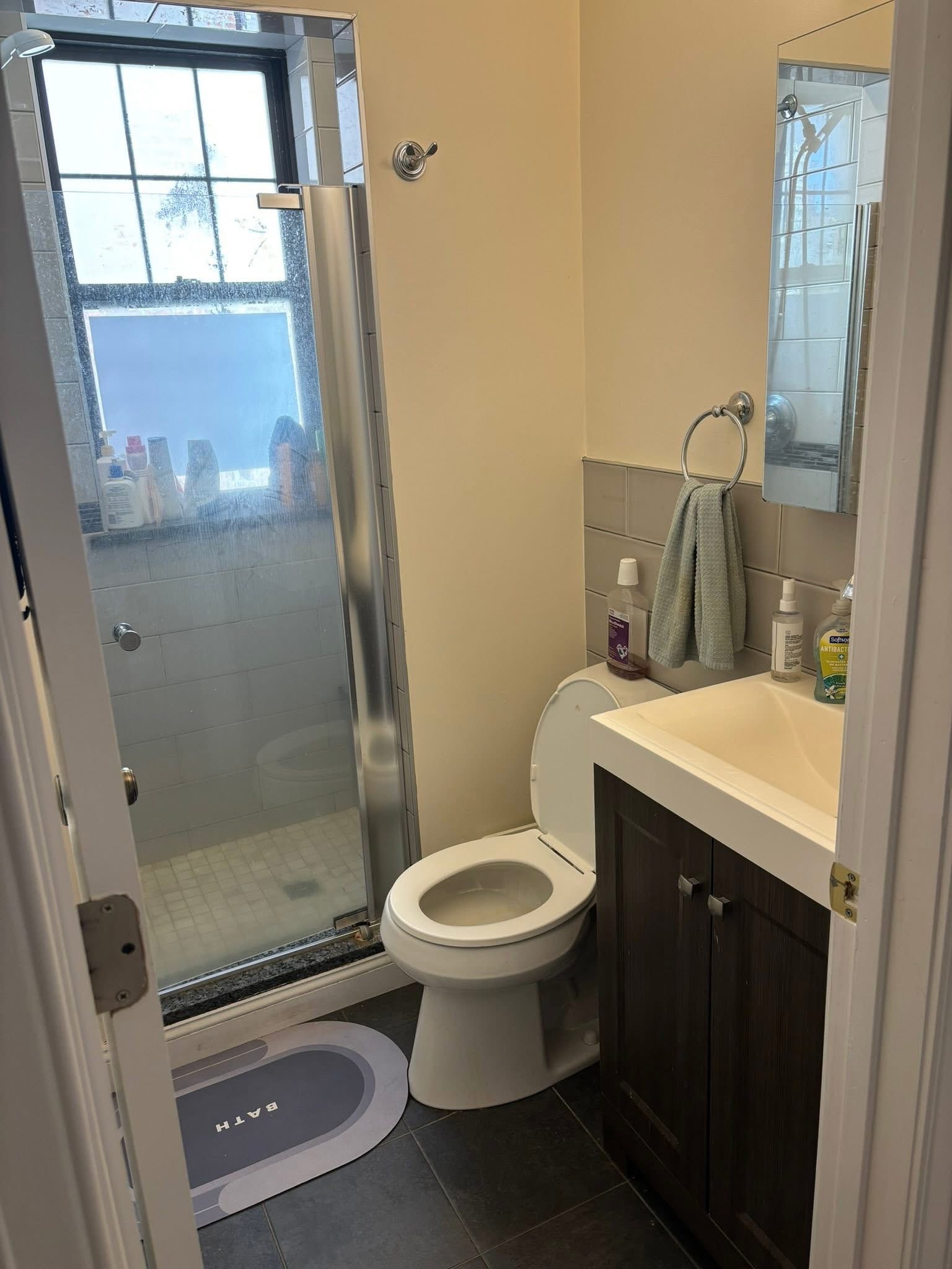 Private Room in Allston – Steps to Harvard Ave (Green Line B) 