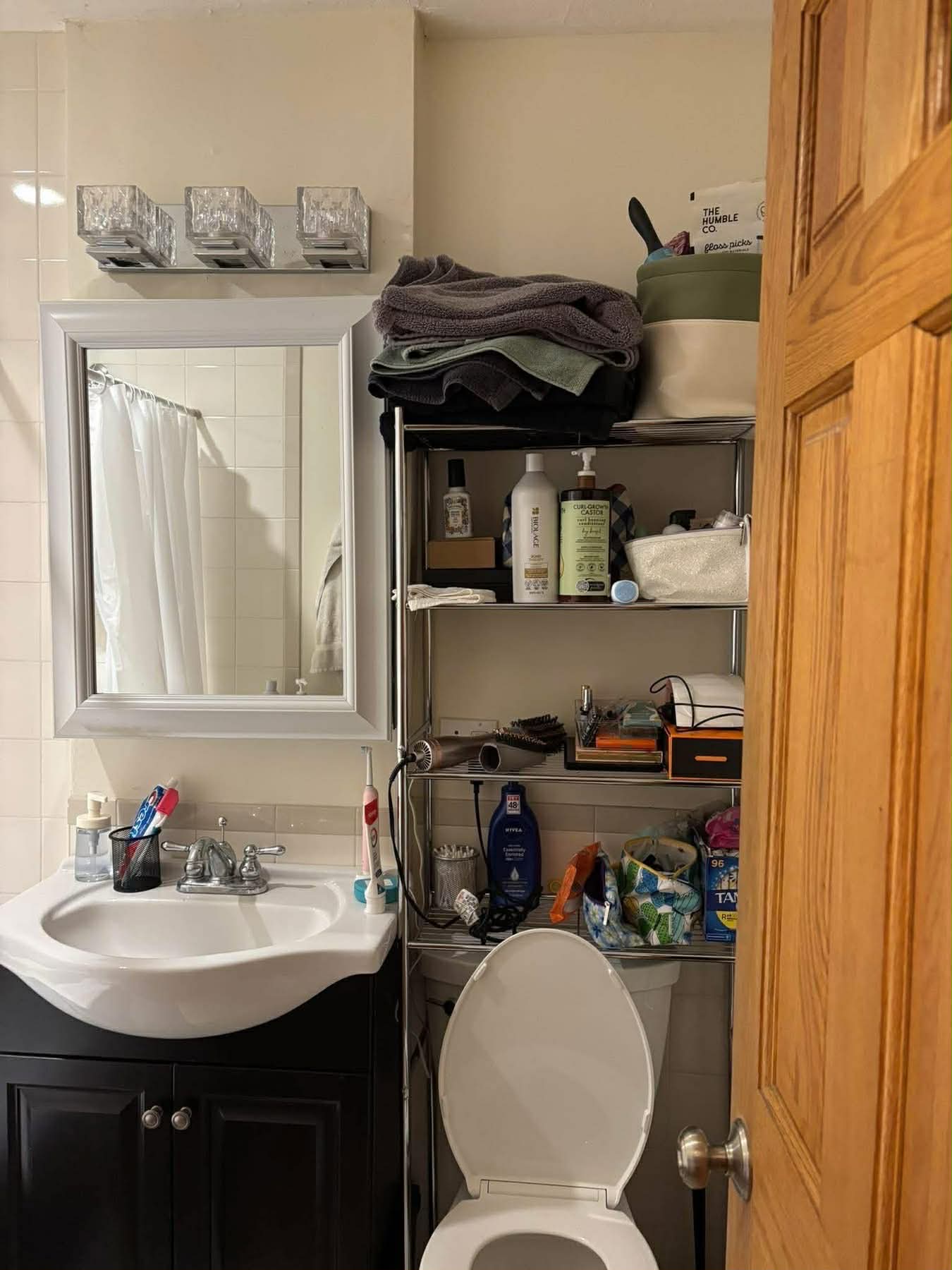 Sunny 2BR/1BA Sublet on Charming Myrtle St – Flexible Term