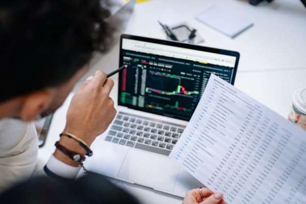Scale-Out Problems: Why Most Traders Blow the Exit
