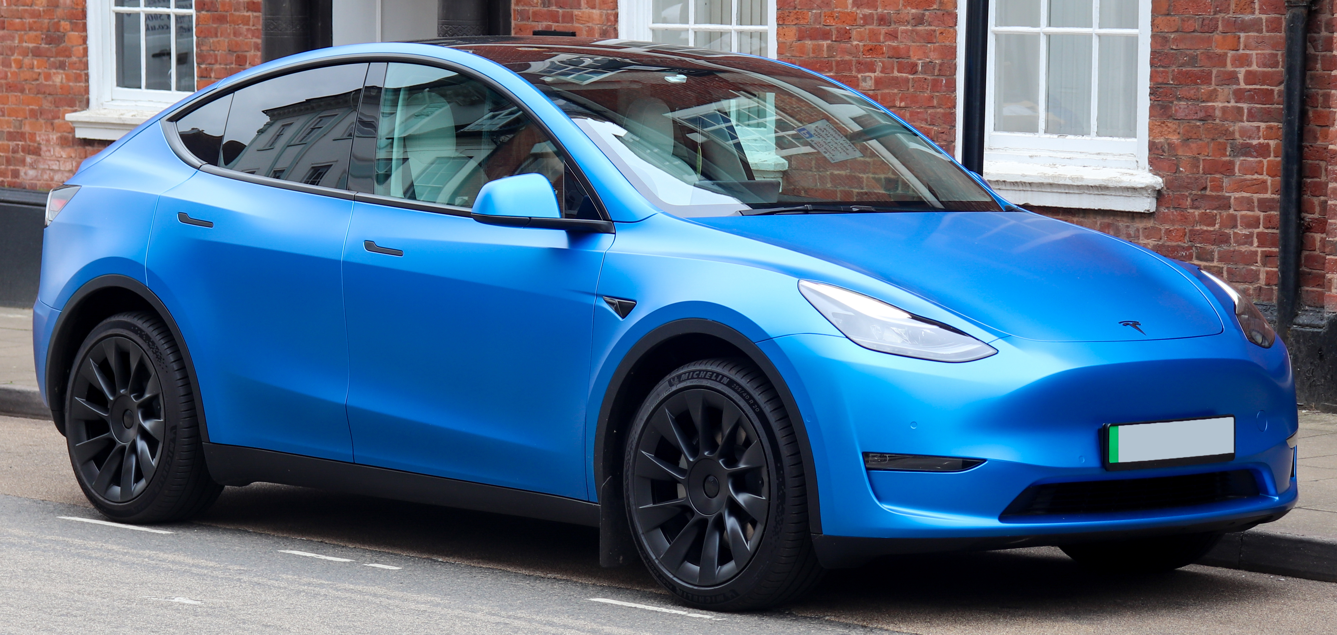 2026 Tesla Model YL Performance Specs & Price | EBVehicle