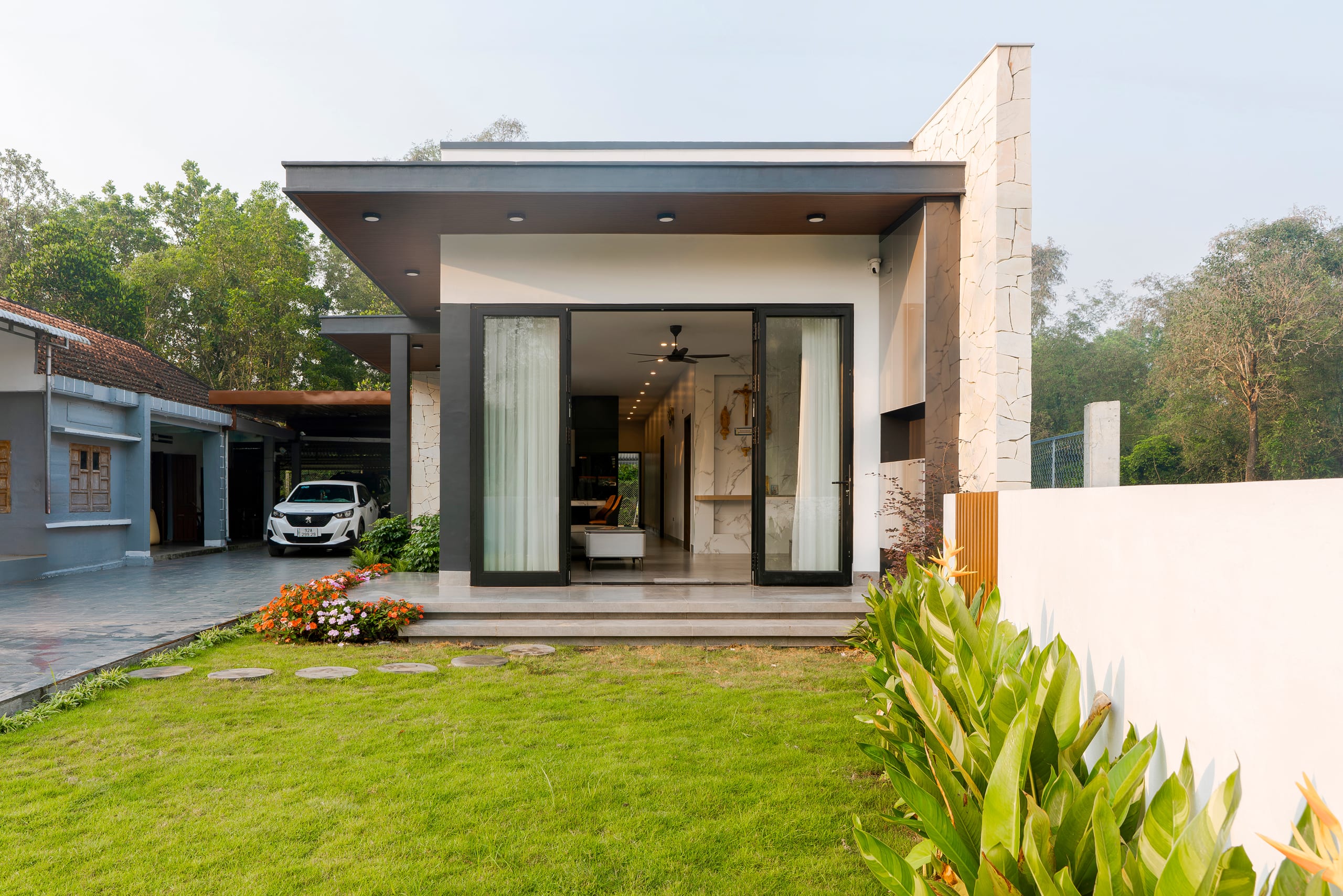 Yên House - Image 2