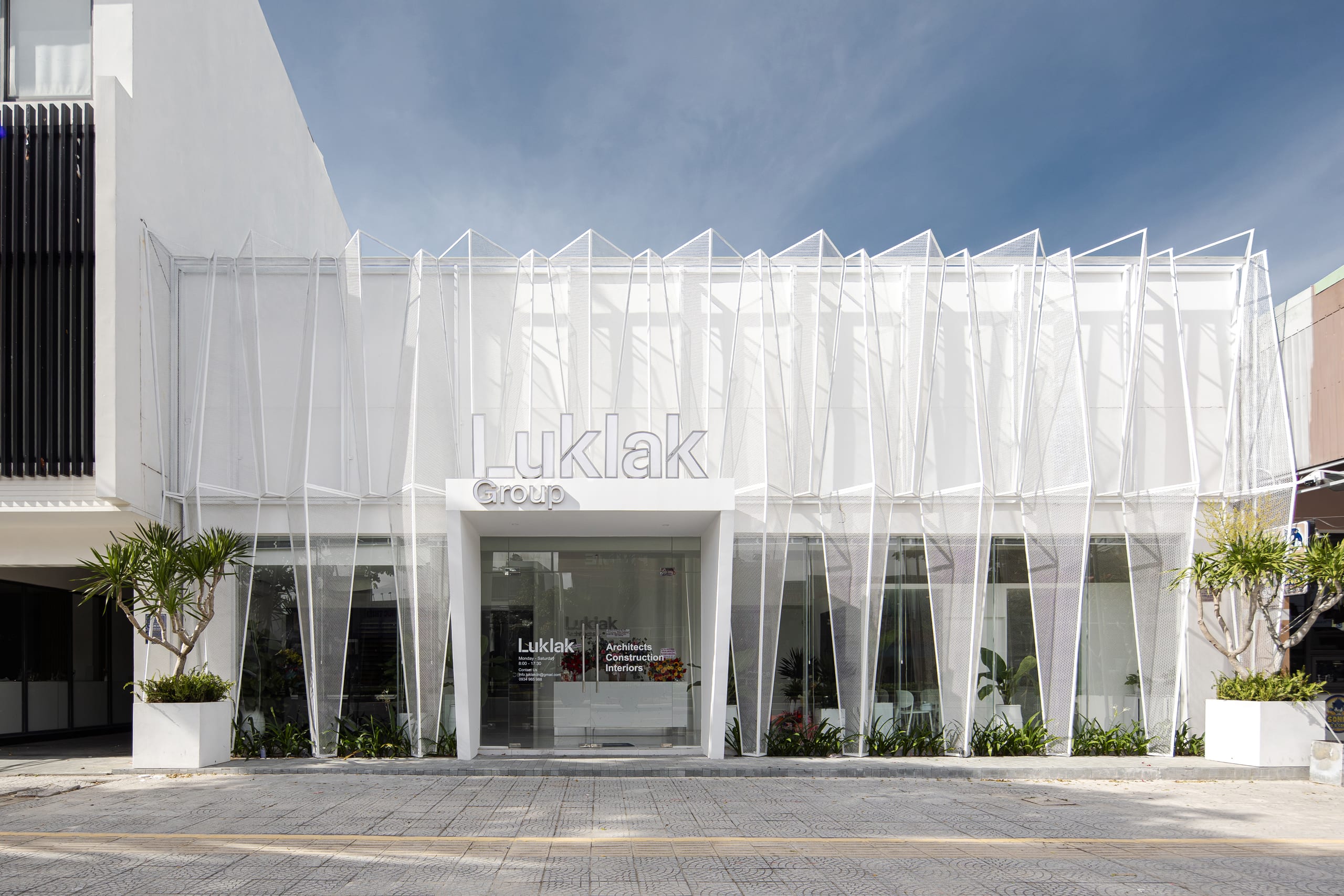 Luklak Office - Image 4