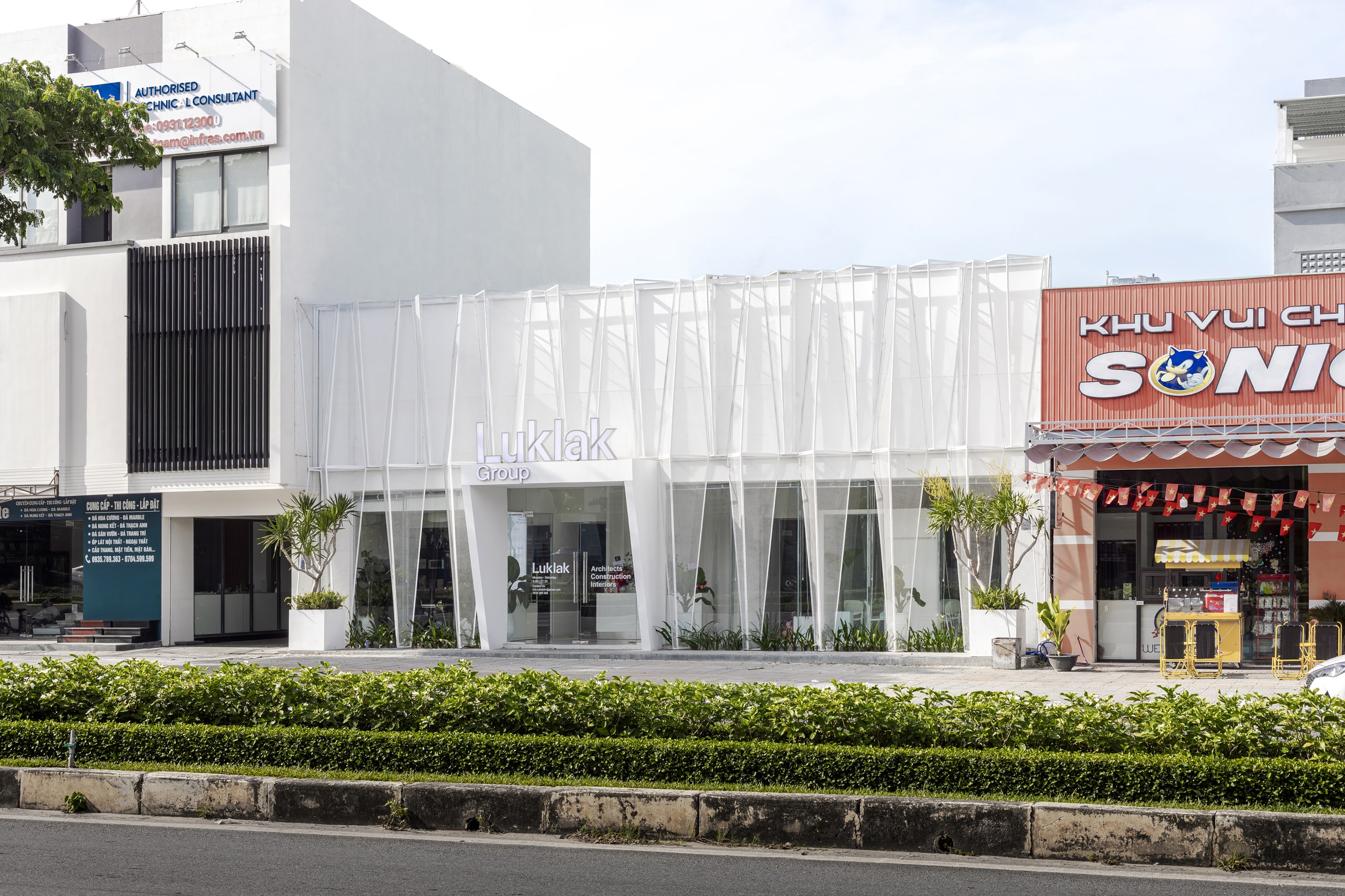 Luklak Office - Image 10