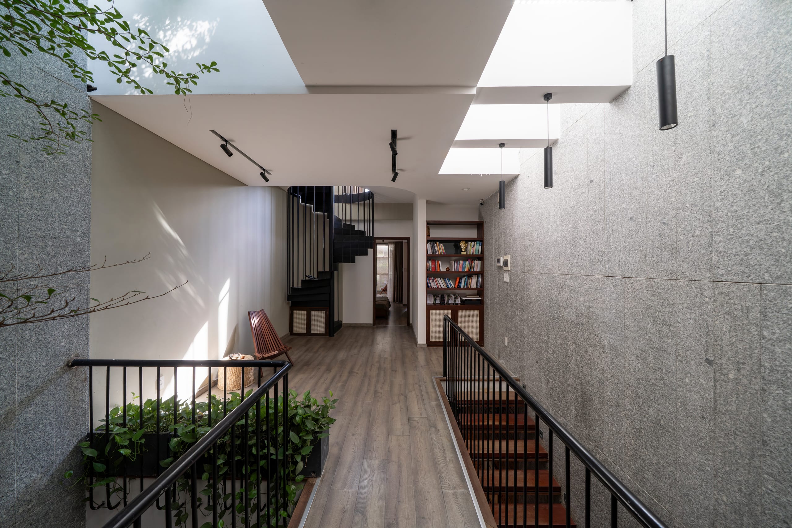 TCL House - Image 19