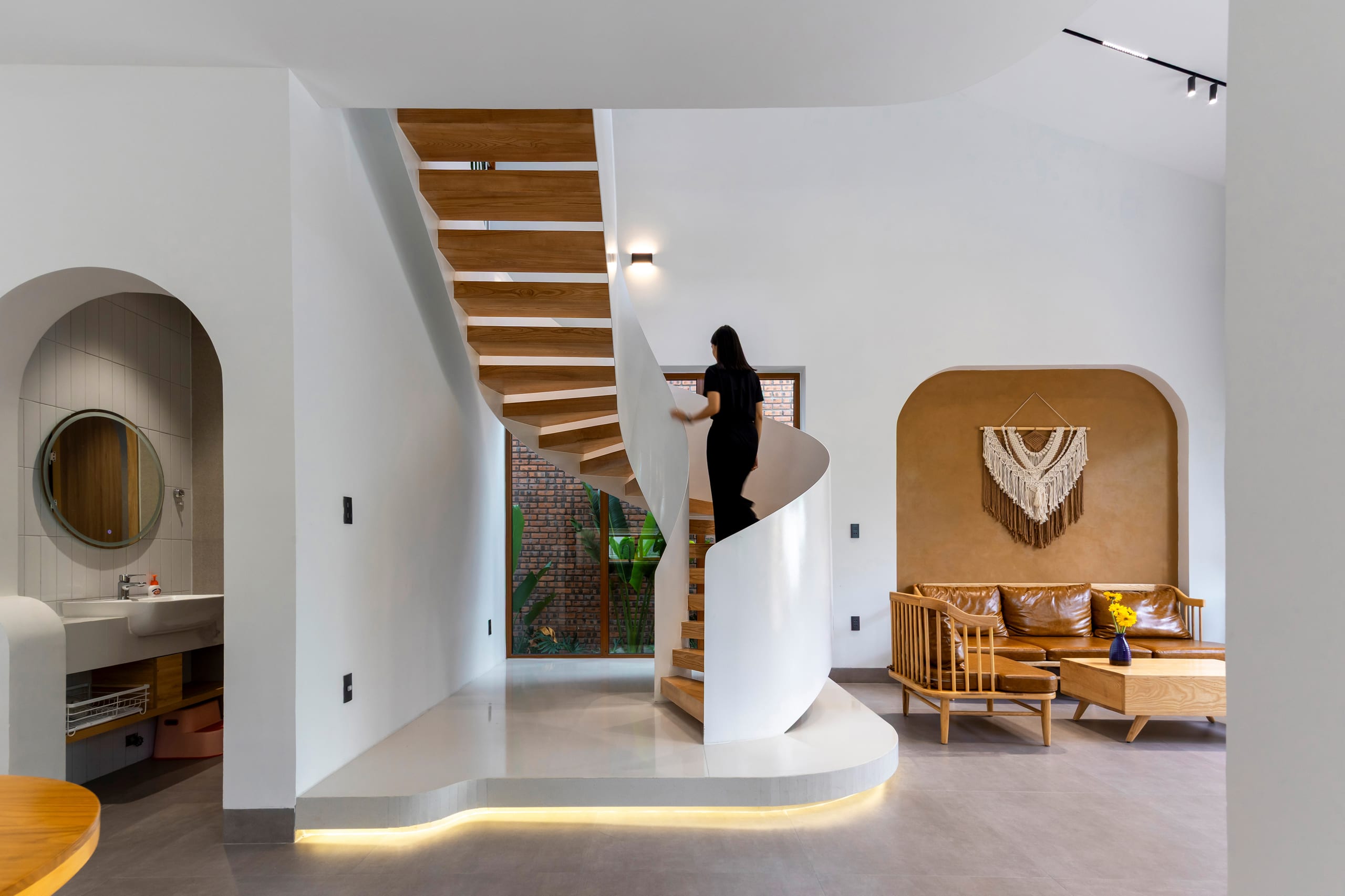 Ruby House - Image 5