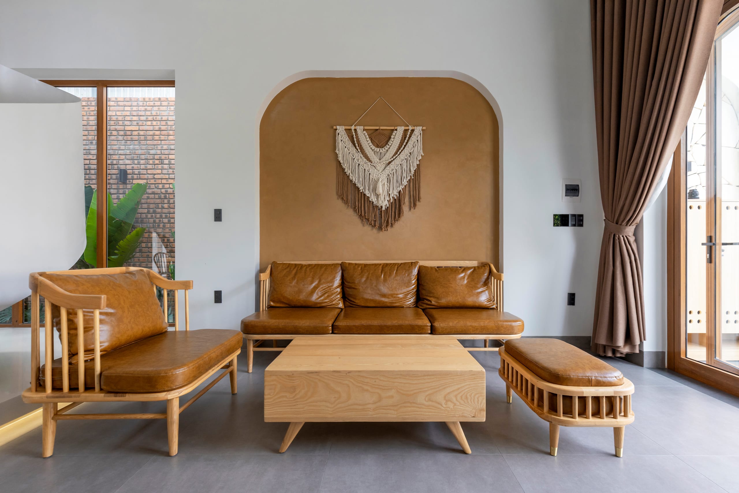 Ruby House - Image 9