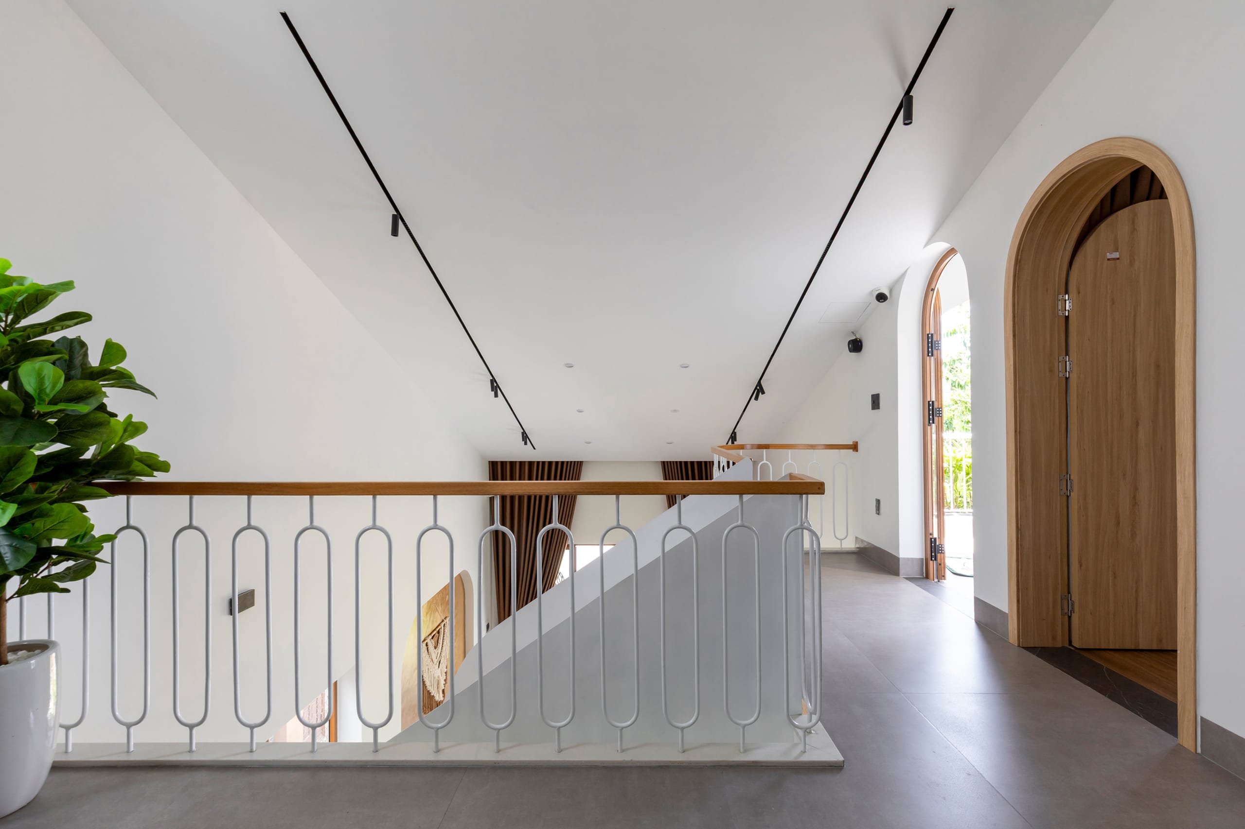 Ruby House - Image 17