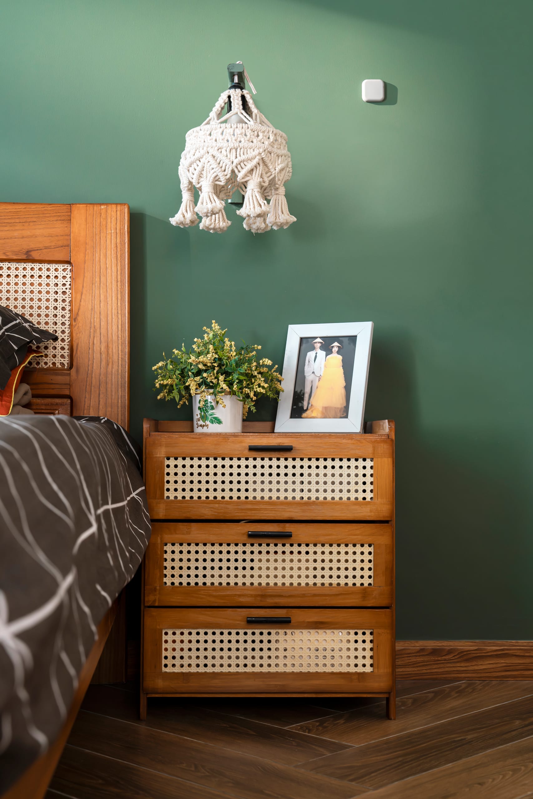 Bong House - Image 3