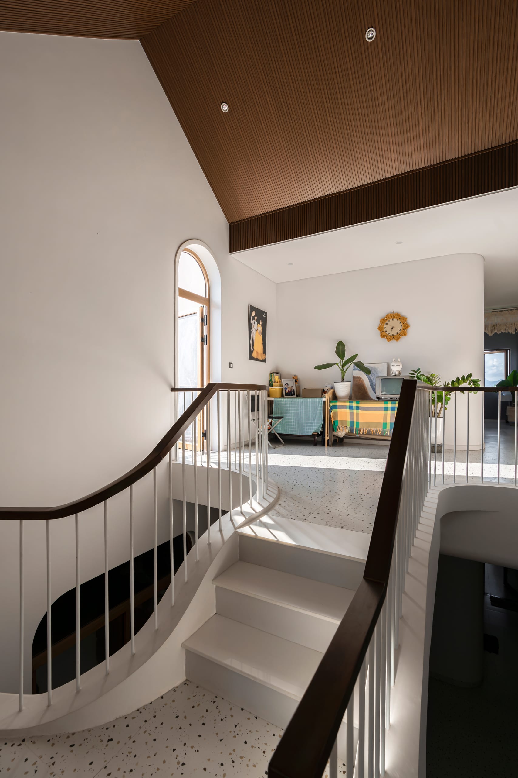 Bong House - Image 10