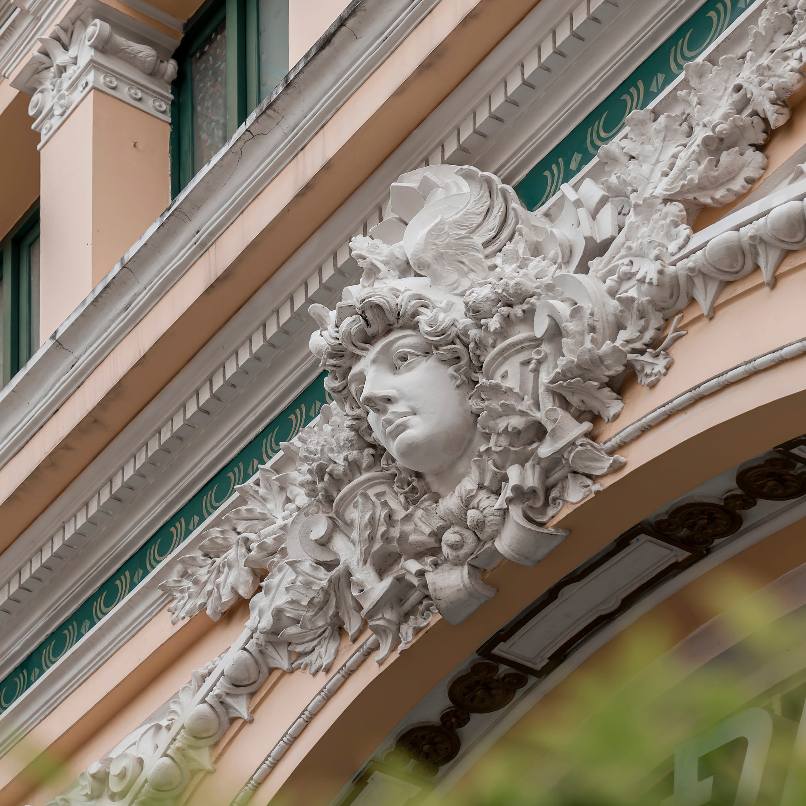 Bưu điện thành phố Hồ Chí Minh - Image 11