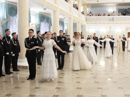 Городской кадетский бал в Уфе: традиции и современные ценности
