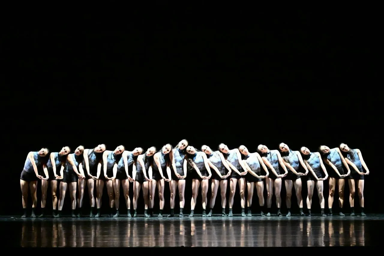 Under My Skin — Compagnie Yadre, danse contemporaine