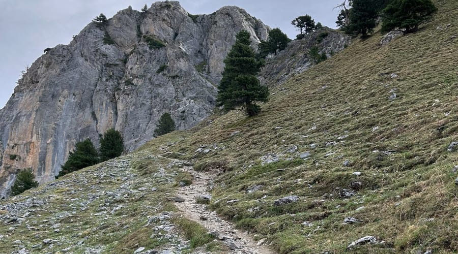 Montée raide après la cabane de Cap de Pount