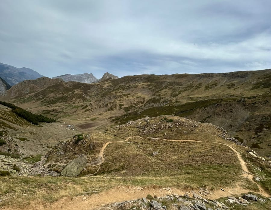 Sentier de retour vers Bious-Artigues