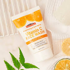 Vitamin C Brightening & Anti-Aging Face Wash