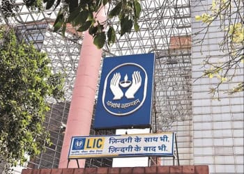 Govt set to allow 20% foreign direct investment in LIC ahead of listing