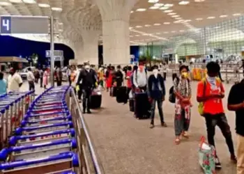 Coronavirus live updates: Passengers arriving in Mumbai from South Africa to be quarantined