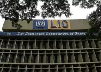 LIC to have chief executive officer, managing director; government does away with chairman post