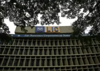 LIC appoints Paytm to handle its payment gateway