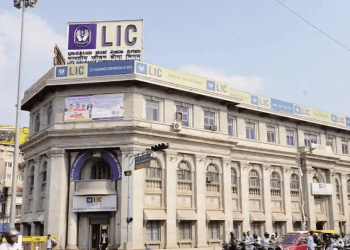 LIC’s new business premium reports 25% growth for FY 2020