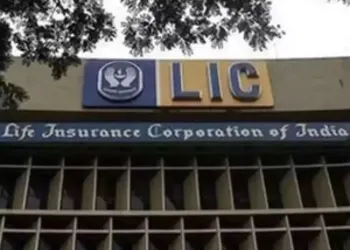 LIC consolidates its leadership position with 68.57% market share