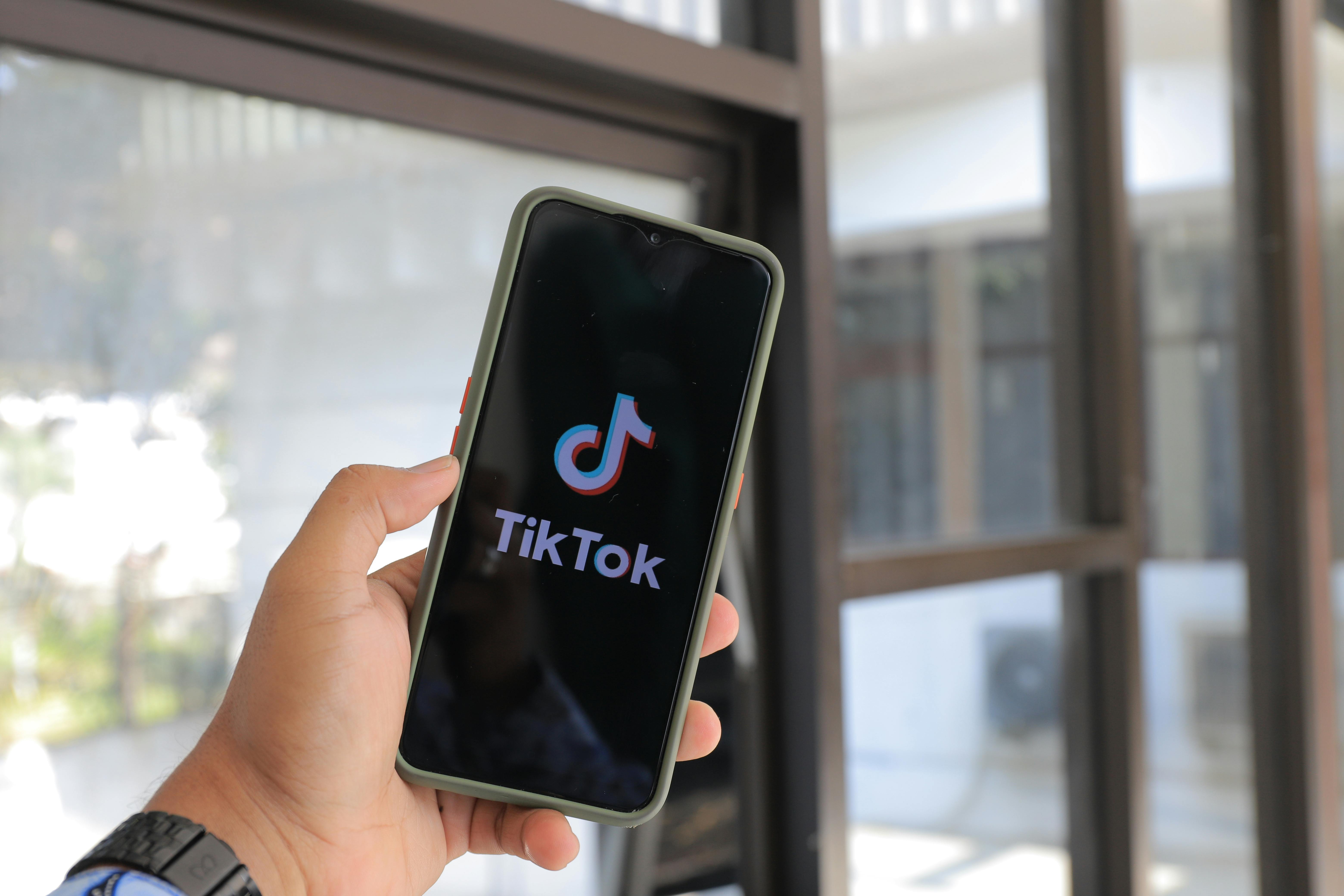 Best TikTok Shop Management Tips (UK Seller’s Guide)