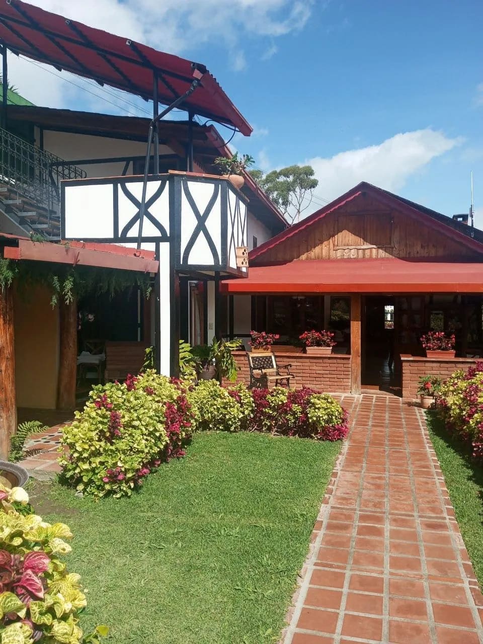 🇻🇪 Tour a Colonia Tovar | 🚐 Salida desde Caracas con ☕ Desayuno + Golfeado
