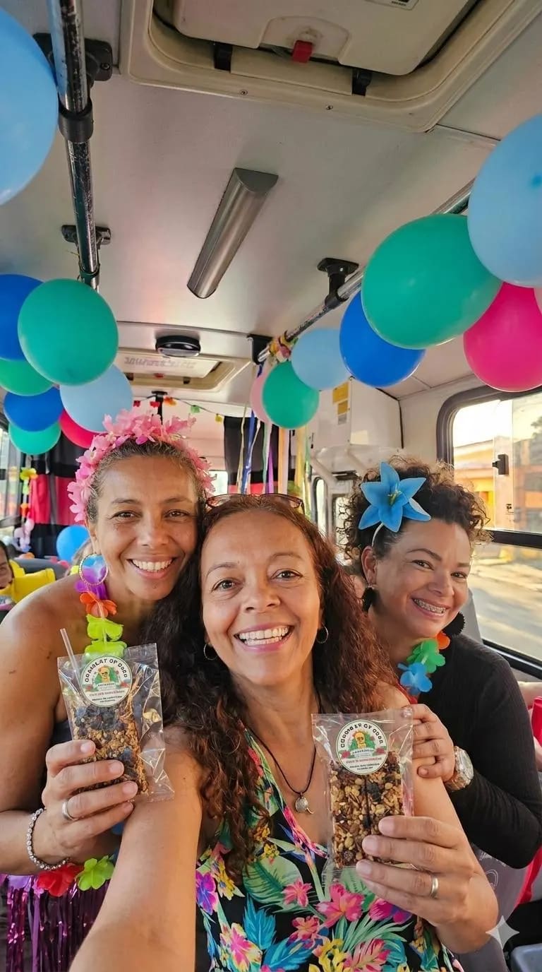 🇻🇪 Tour a Playa Los Corales 🚐 Traslado ida y vuelta desde El Recreo | 🍹 Coctel de bienvenida + Desayuno incluidos 
