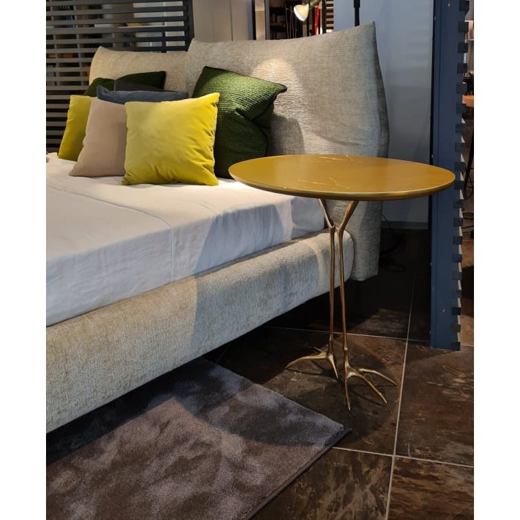 Tavolino Traccia in oro Cassina