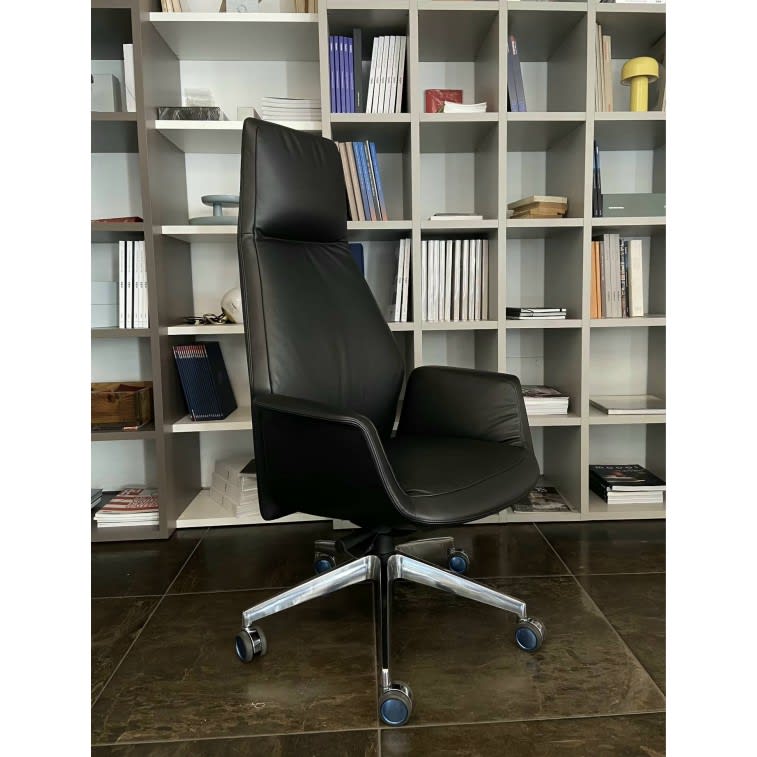 poltrona frau downtown president 