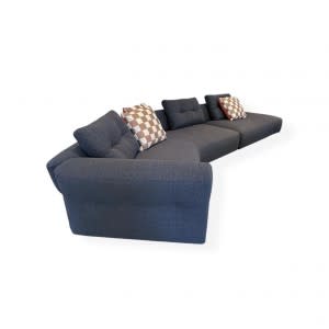 cassina sengu bold sofa 