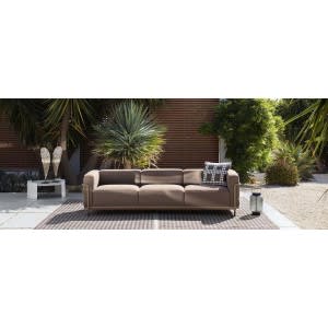 cassina-spider-outdoor-rug-settled 