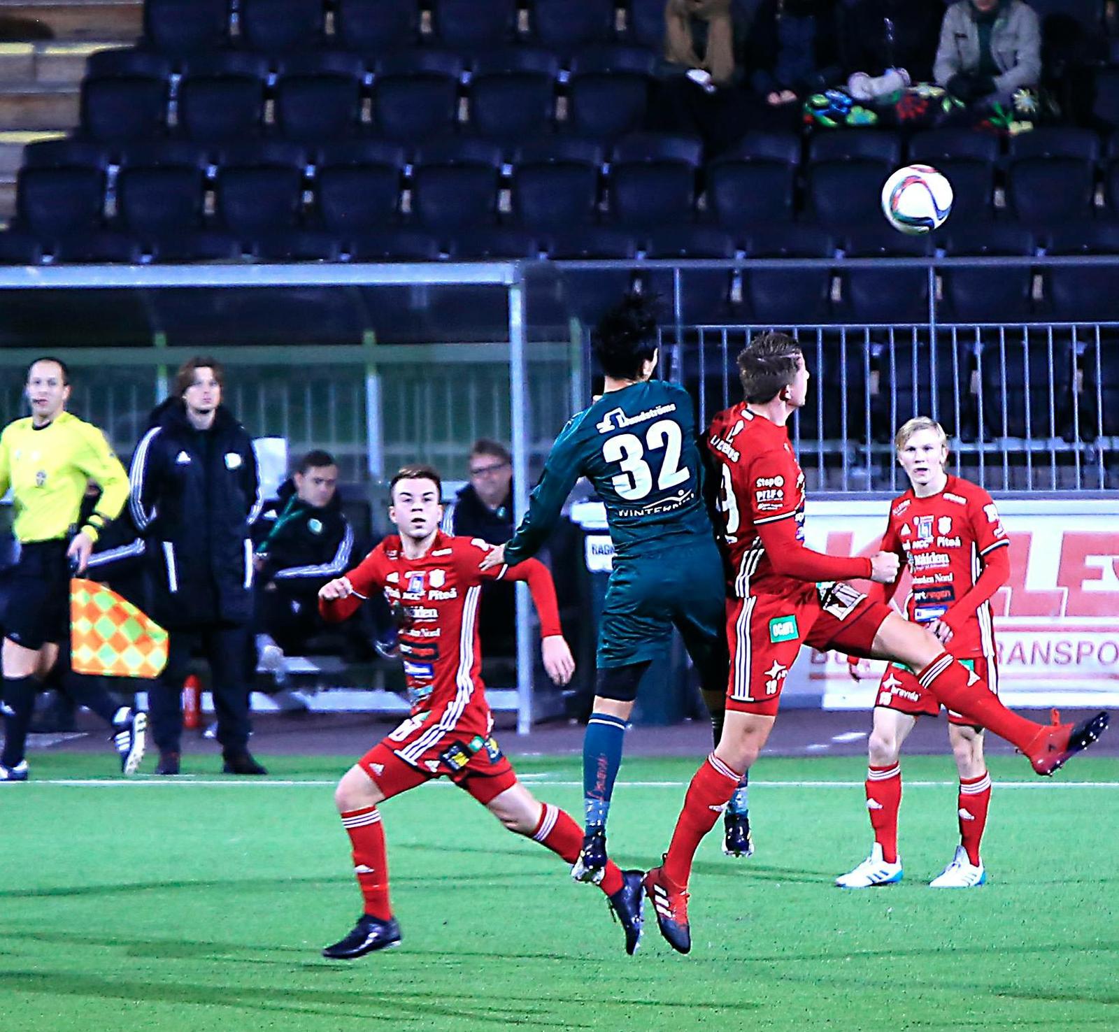 Coach Alejandro training photo 4