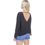 Blusa Bambula Bordada Negra Manga Larga - Cómoda y Versátil