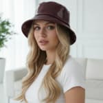 Gorro Piluso Charol Brillante Impermeable Invierno Urbano Mujer